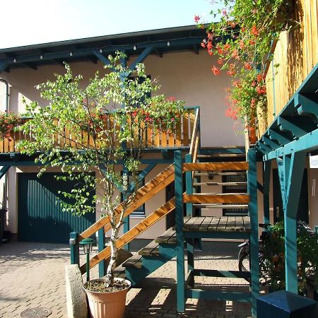 Pension Zum Yachthafen Waren  Exterior foto